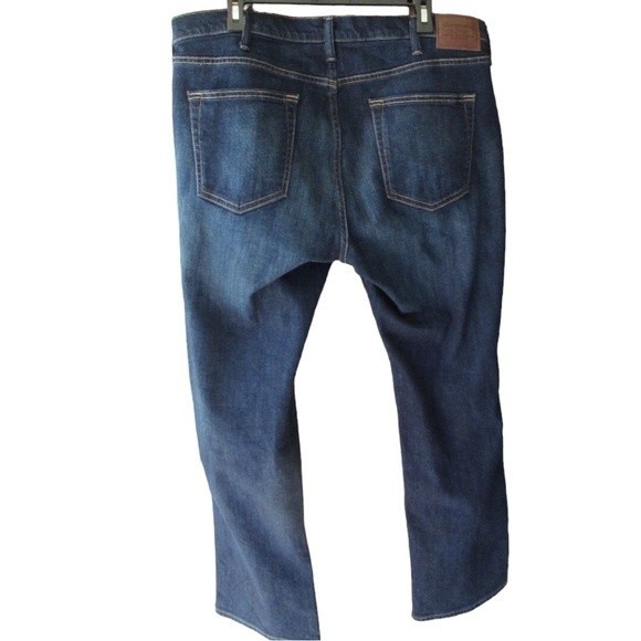 Abercrombie & Fitch Kennan Straight Denim Jeans - Picture 3 of 7